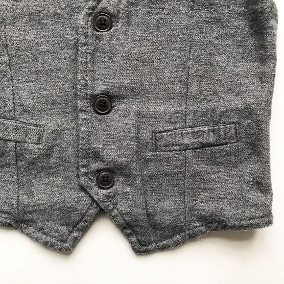 Oshkosh gray plaid lined vest EUC 9 months - Picture 3 of 5